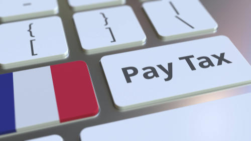 shutterstock_1493355170-825x320-c