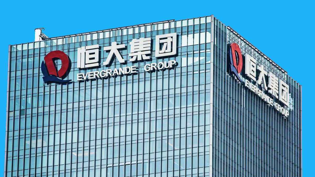China's Evergrande Faces Key Deadline, Investors Await Outcome