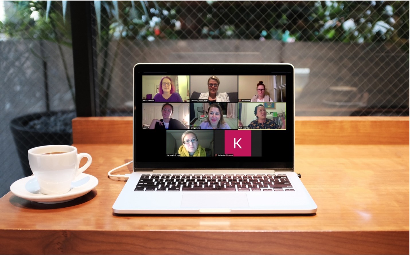 زوم: النجم الصاعد بسبب الوباء