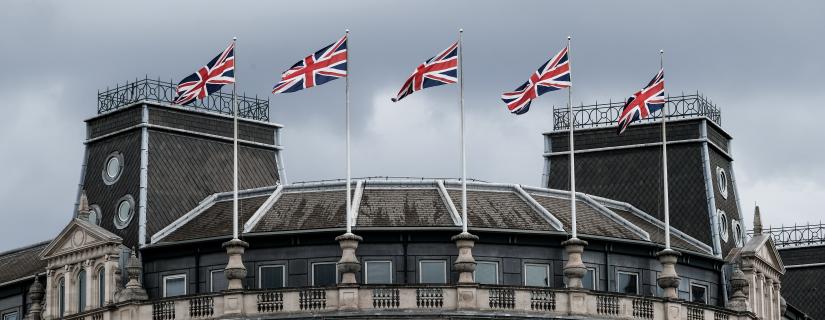 paul-fiedler-MKaQ4KOEssk-unsplash-825x320-c